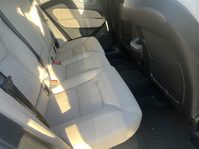 2026 Volvo XC60 Plus