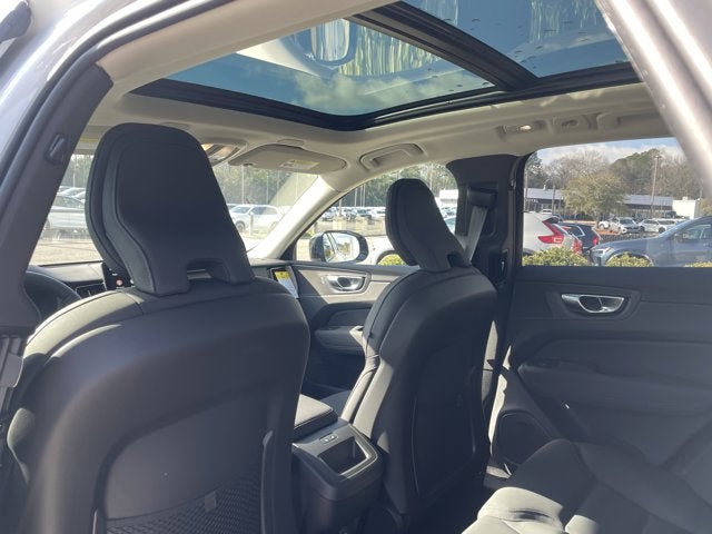 2026 Volvo XC60 Plus