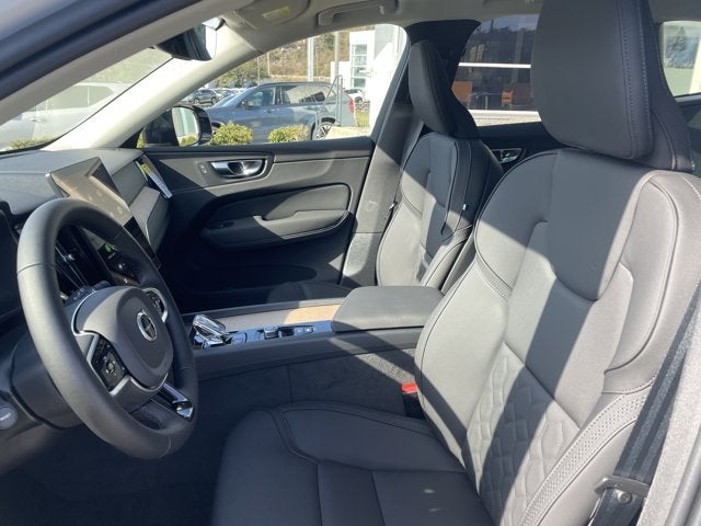 2026 Volvo XC60 Plus