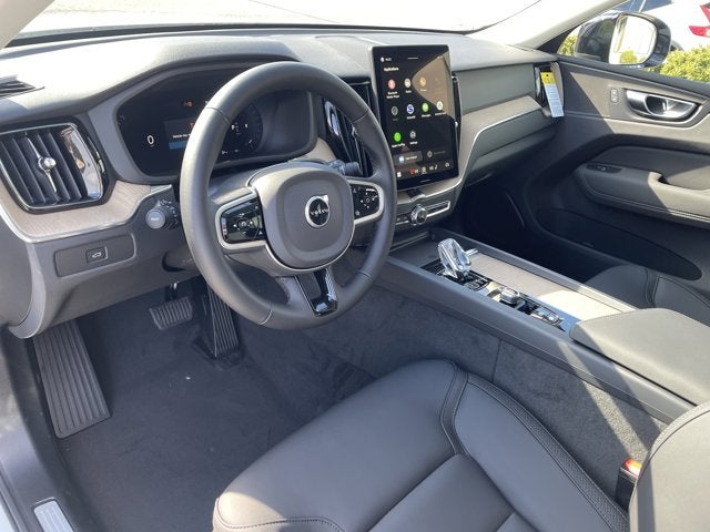 2026 Volvo XC60 Plus