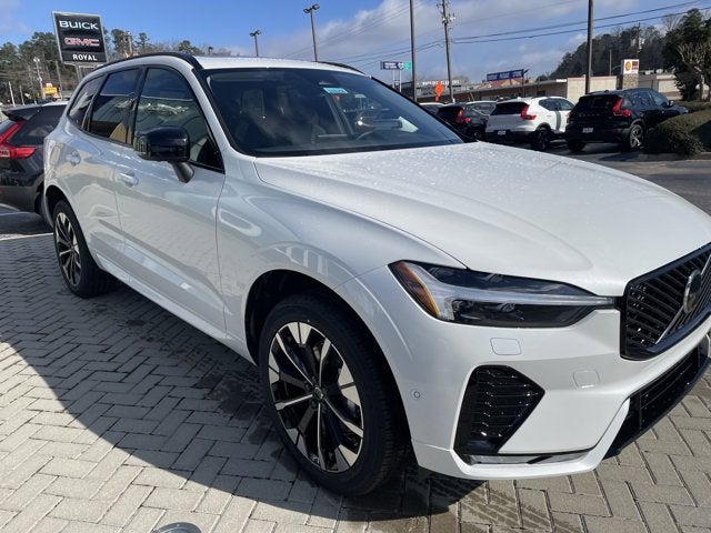 2026 Volvo XC60 Plus