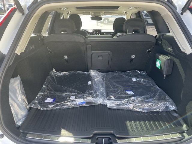 2026 Volvo XC60 Plus