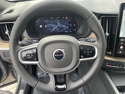 2026 Volvo XC60 Plus