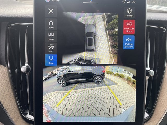 2026 Volvo XC60 Plus