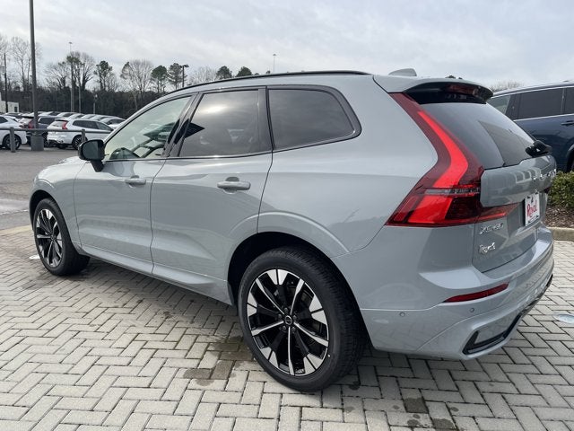 2026 Volvo XC60 Plus