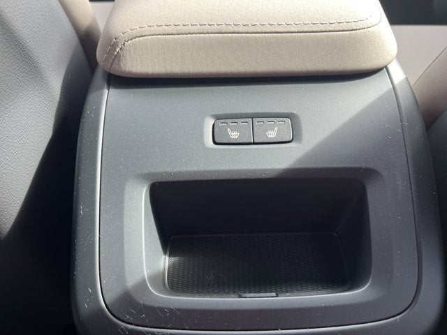 2026 Volvo XC60 Plus