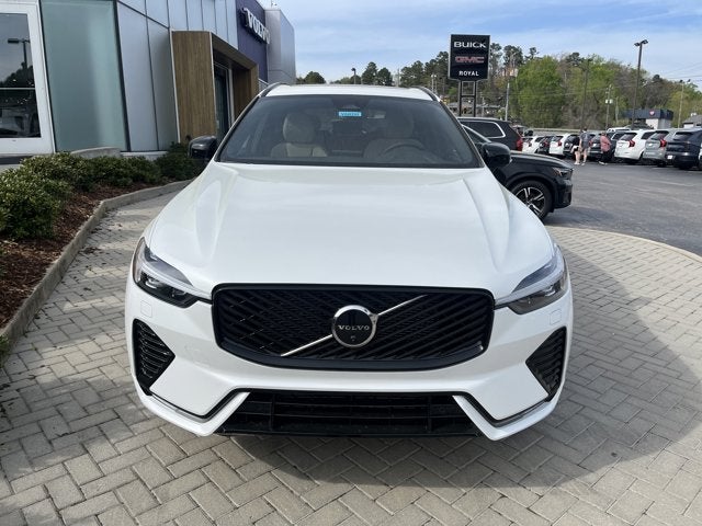 2026 Volvo XC60 Plus