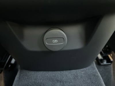 2026 Volvo XC60 Plus