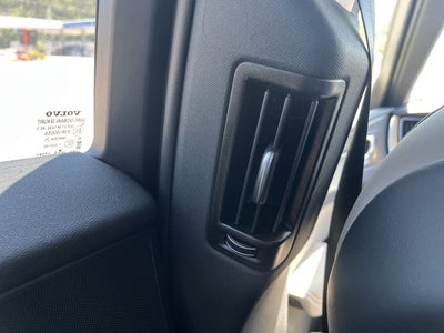 2026 Volvo XC60 Plus