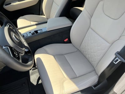 2026 Volvo XC60 Plus