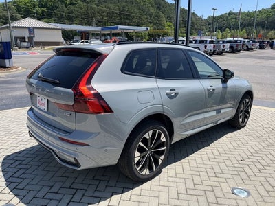 2026 Volvo XC60 Plus