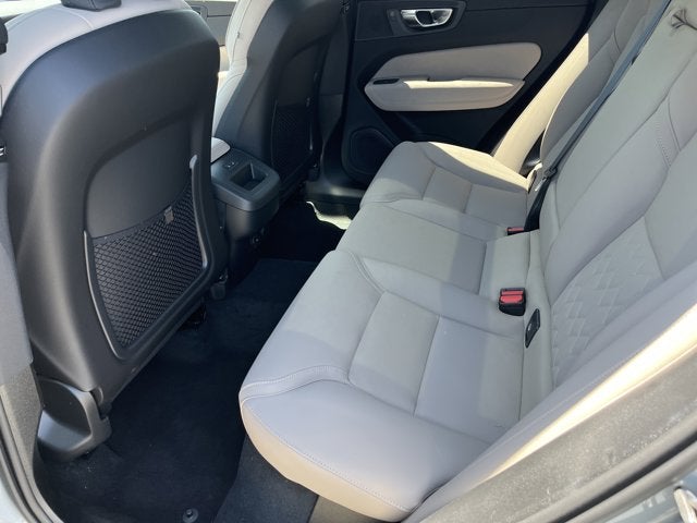 2026 Volvo XC60 Plus