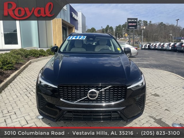 2025 Volvo XC60 Core