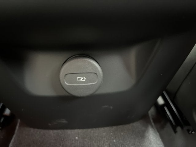 2026 Volvo XC60 Core