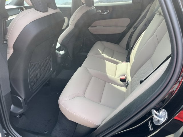 2026 Volvo XC60 Core