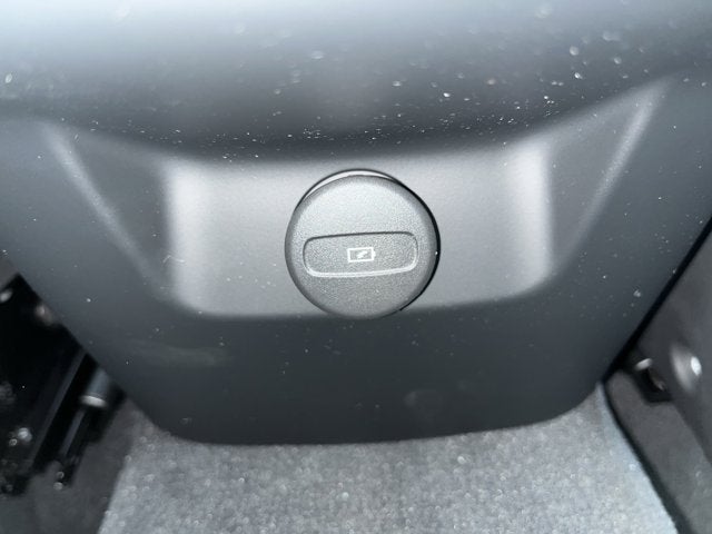2026 Volvo XC60 Core