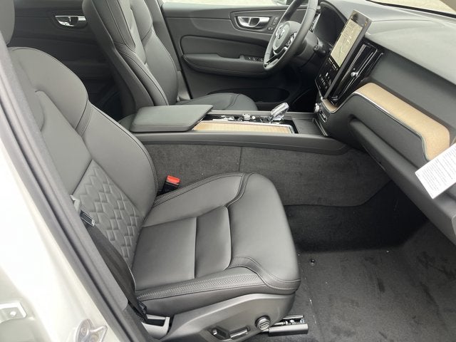 2026 Volvo XC60 Core