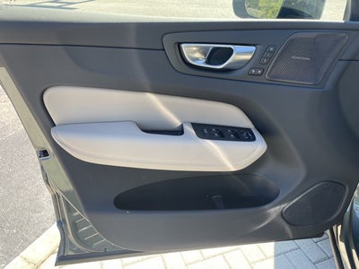 2027 Volvo XC60 Plus